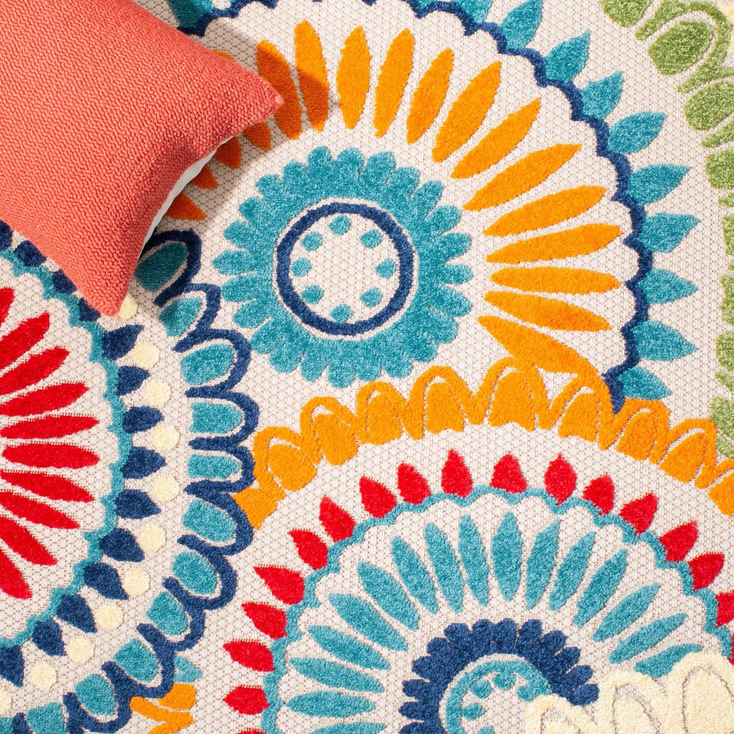 Safavieh Cabana Marina Suzani Outdoor Area Rug