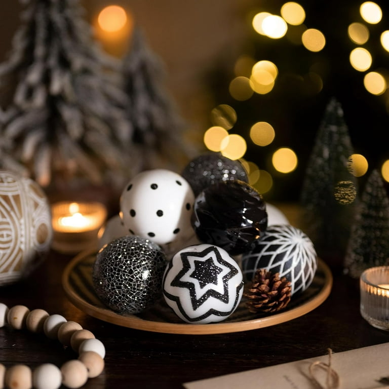 Set of 2 Gold & Silver Christmas Snowflake Ornaments 5.25