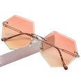 thumbnail image 1 of Lunettes de Soleil Il de Chat Classiques Unisexes Y1099, 1 of 5