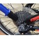 thumbnail image 5 of Limpiador de cadena de bicicleta, 2 uds., herramienta de cepillo de limpieza de cadena de bicicleta y motocicleta (azul + rojo), 5 of 5
