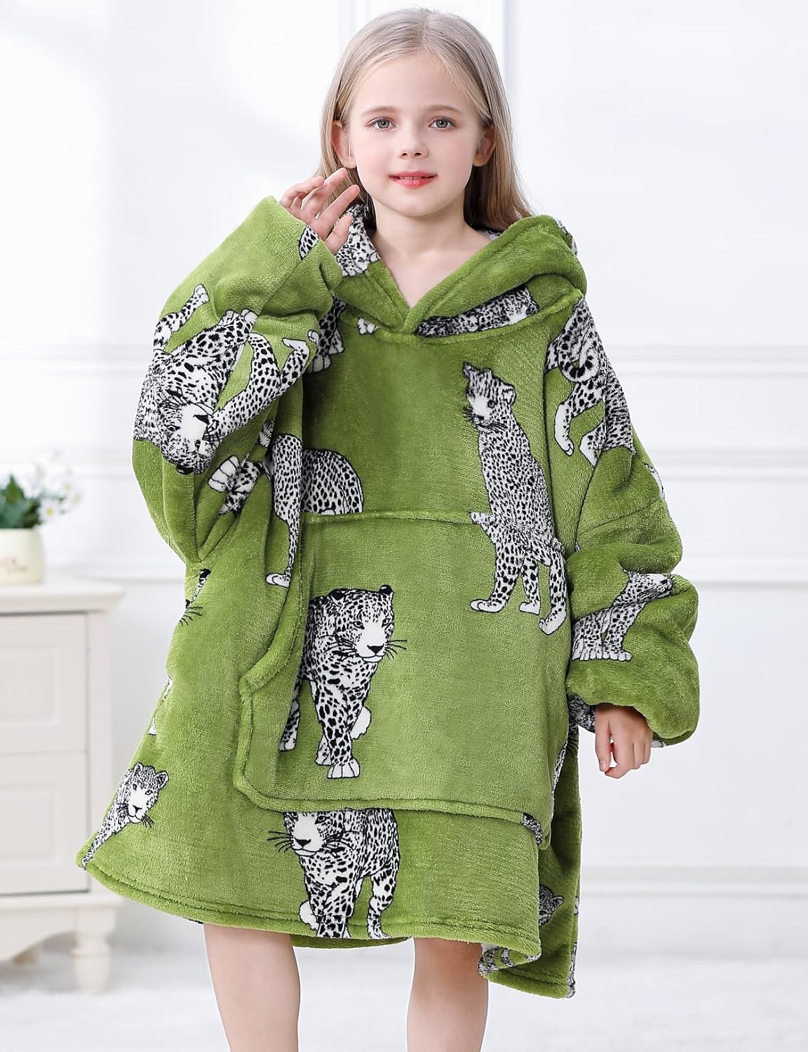 Moderong Wearable Blanket Hoodie Oversize Sherpa Fleece Hooded Blanket for Adults and Kids Snuggie Sweatshirt for Women Men