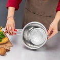 thumbnail image 4 of Colador de acero inoxidable 304, colador de metal de gran capacidad con mango, colador para lavar verduras, frutas y arroz en la cocina y escurrir pasta cocida, 4 of 6