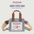 thumbnail image 2 of Minidenim de viaje True Religion para mujer, 2 of 7