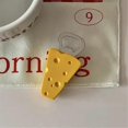 thumbnail image 4 of Lindo abridor de cerveza - Lindos imanes de queso para refrigerador, artículos de decoración para el hogar y la cocina, llavero abridor de botellas, 4 of 5