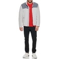 thumbnail image 4 of Chaqueta Tommy Hilfiger de forro polar clásico con cremallera frontal para hombre, 4 of 5