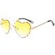 thumbnail image 4 of Gafas de sol para mujer Sunnimix de montura de corazón lentes teñidas para fiestas Amarillo, 4 of 5