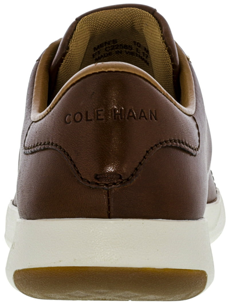 Cole Haan Men display picture 1
