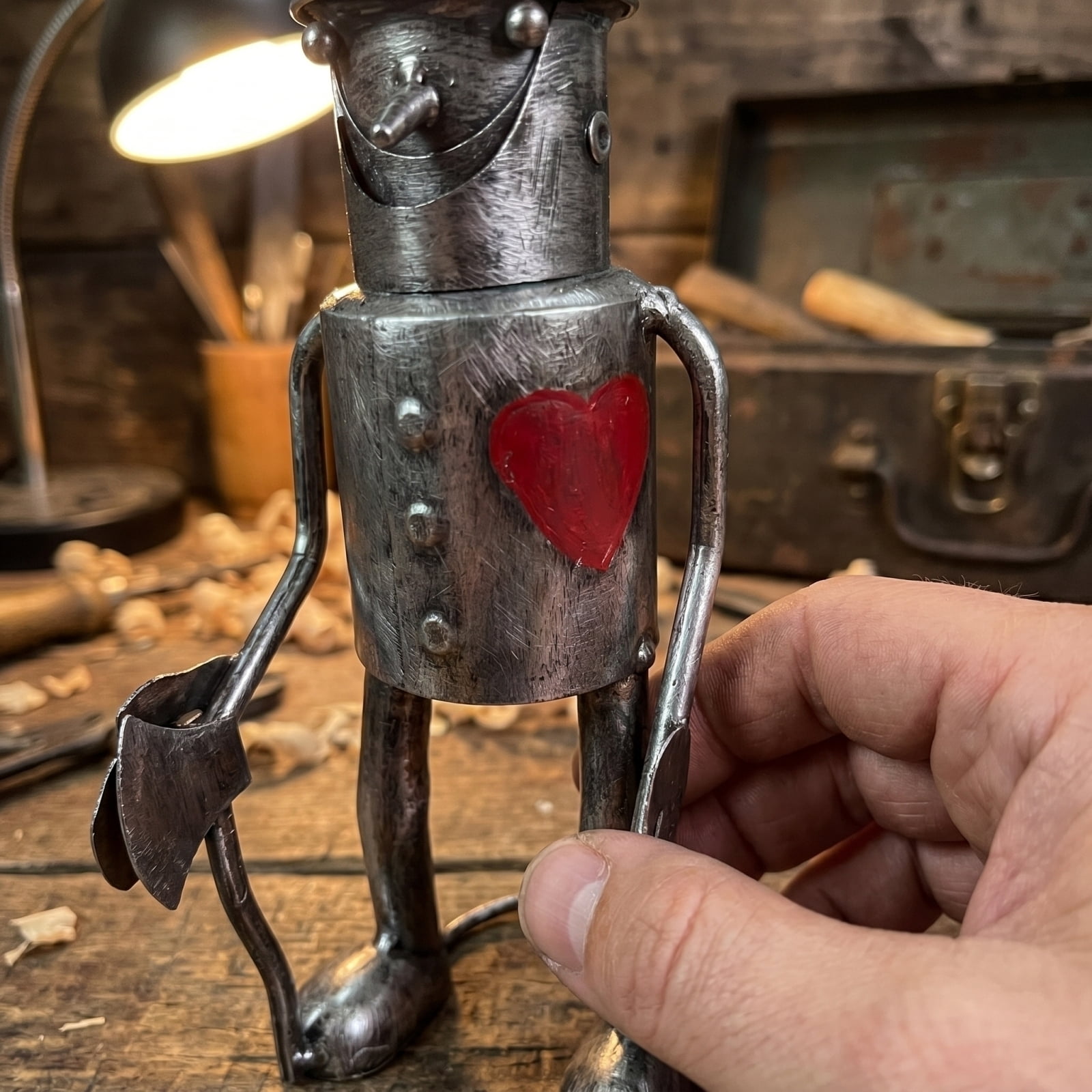 Tin Woodsman Tin Man Metal Garden Statue, Whimsical Metal Yard Art Sculptures Tinman Figure, Weather Resistant Sculptures for Porch Patio Yard