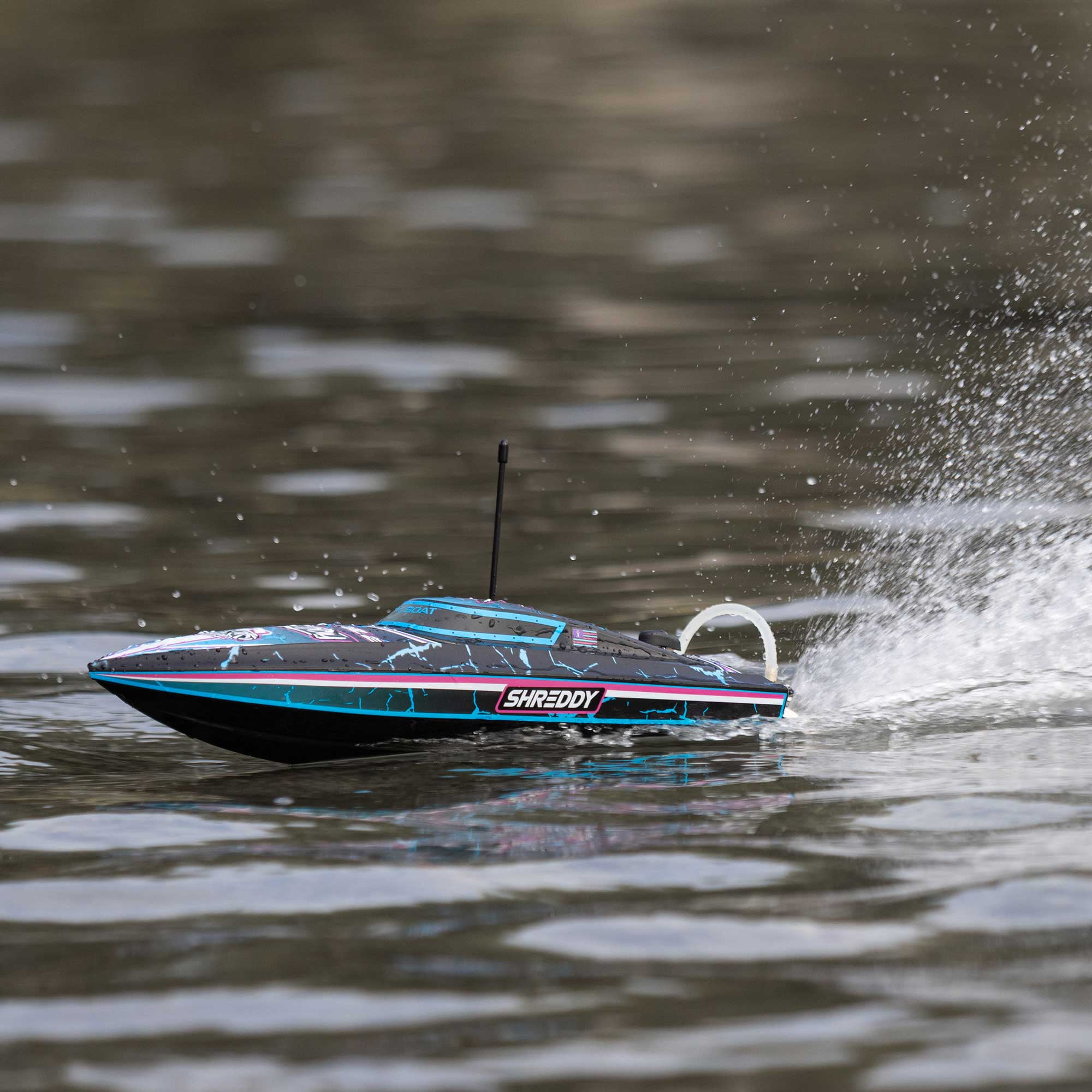 Pro Boat Recoil 2 18" Brushless Shreddy RTR PRB08053T1
