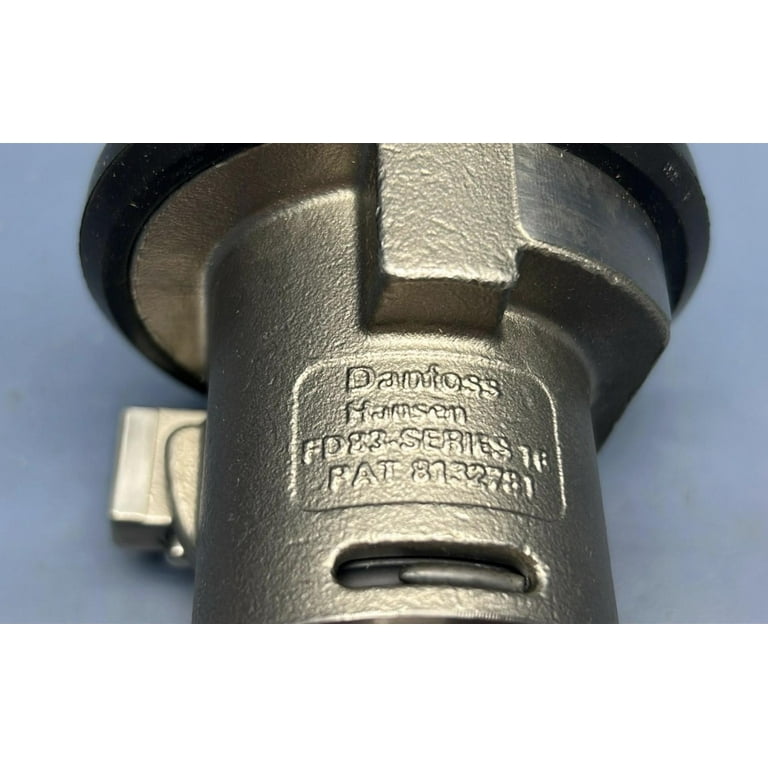 Danfoss/Eaton FD83-2046-16-16 SS Hose Barb Adapter Full Flow Dual