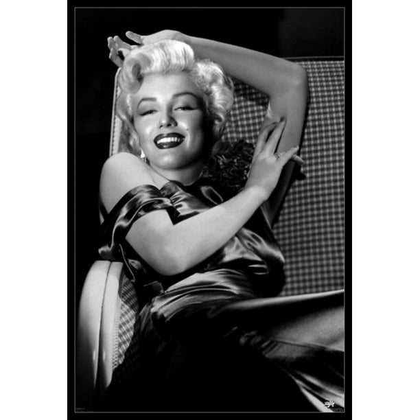 Marilyn Monroe Reclining Laminated &amp; Framed Poster (24 x