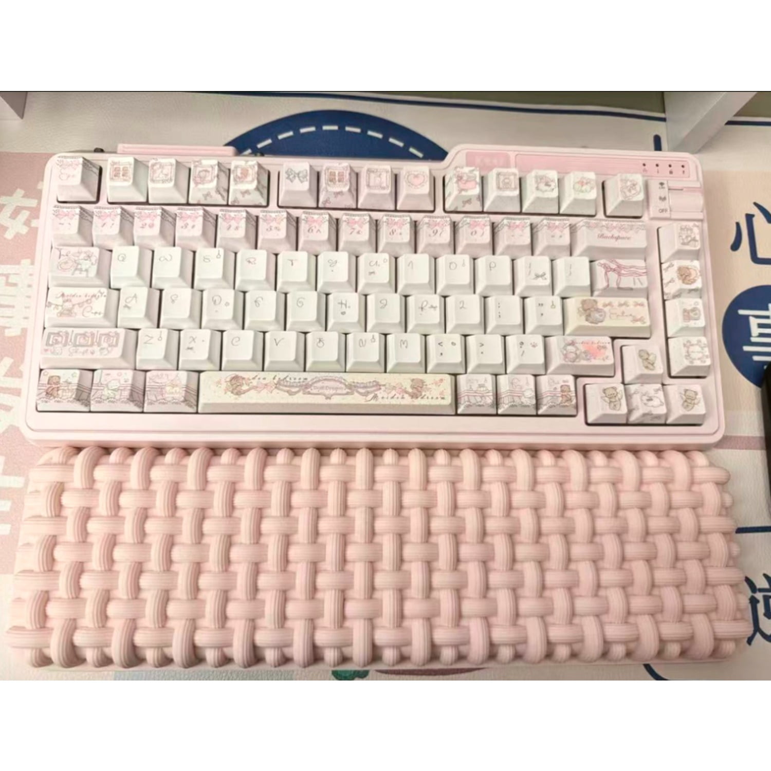 Tatami Memory Foam Keyboard Wrist Rest, Silicone Wrist Support Pad for Women with Ergonomic Design