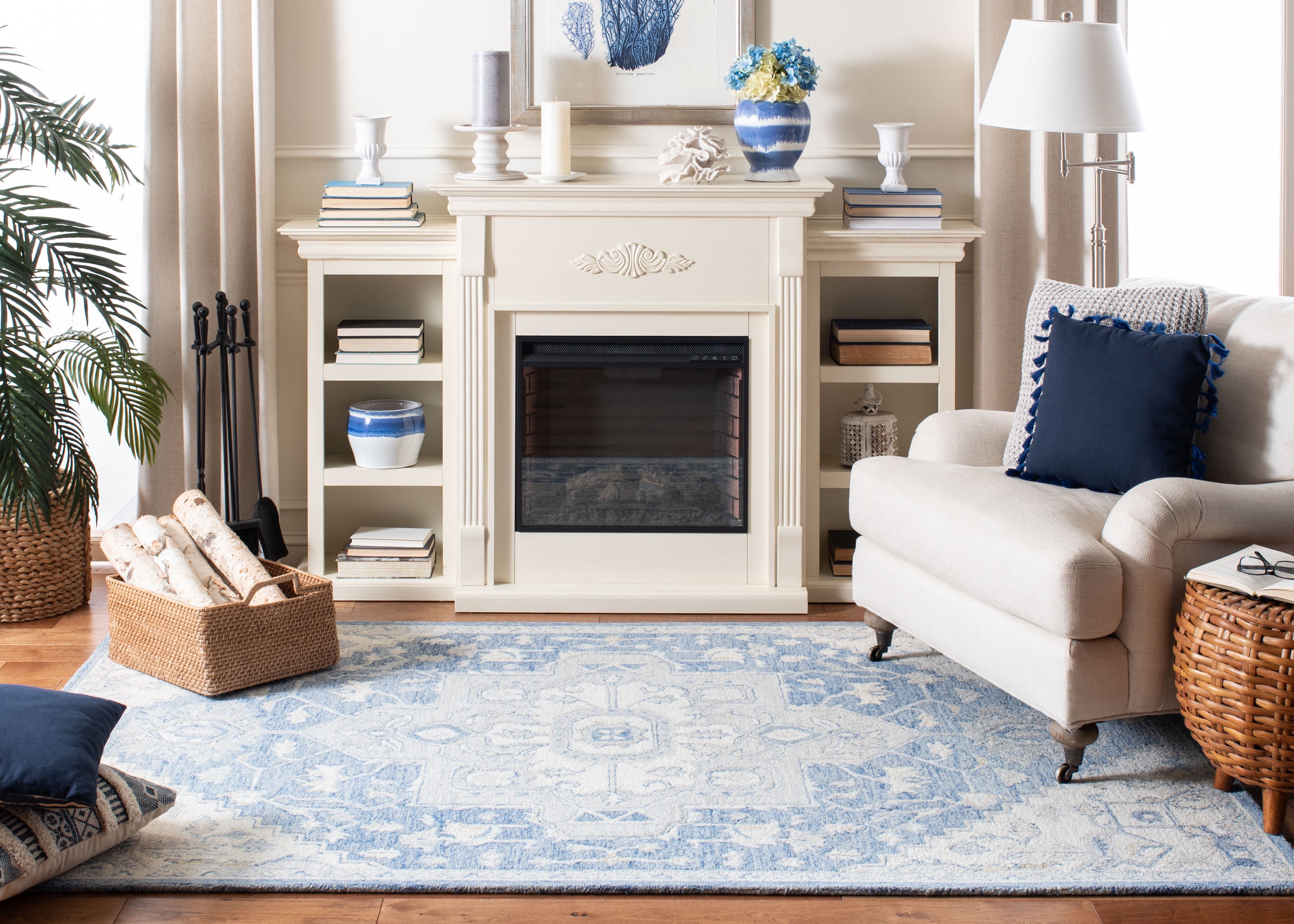 Safavieh Micro-Loop Braylon Floral Area Rug, Blue/Ivory, 3' x 5'