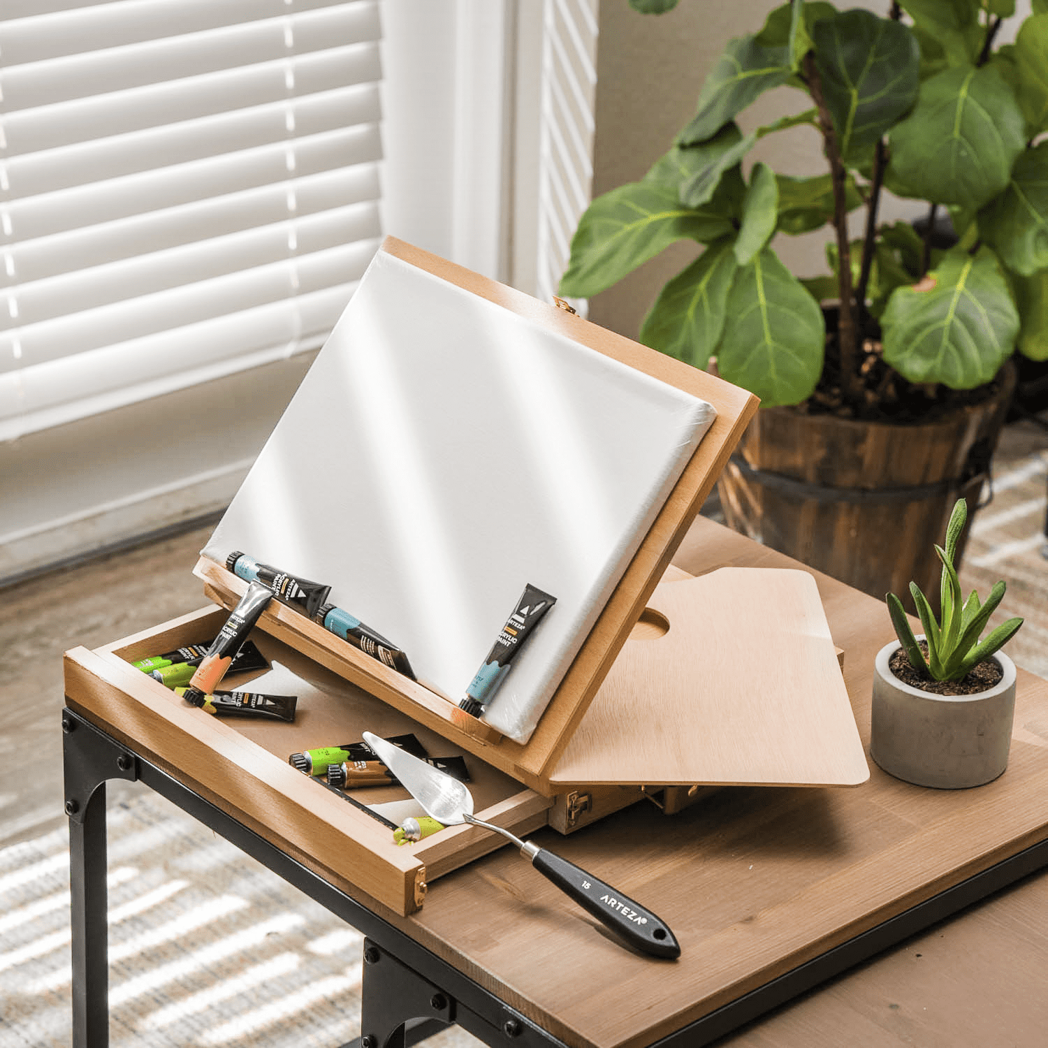Reviewed - Arteza Portable Wood Tabletop Easel » Mega Pencil