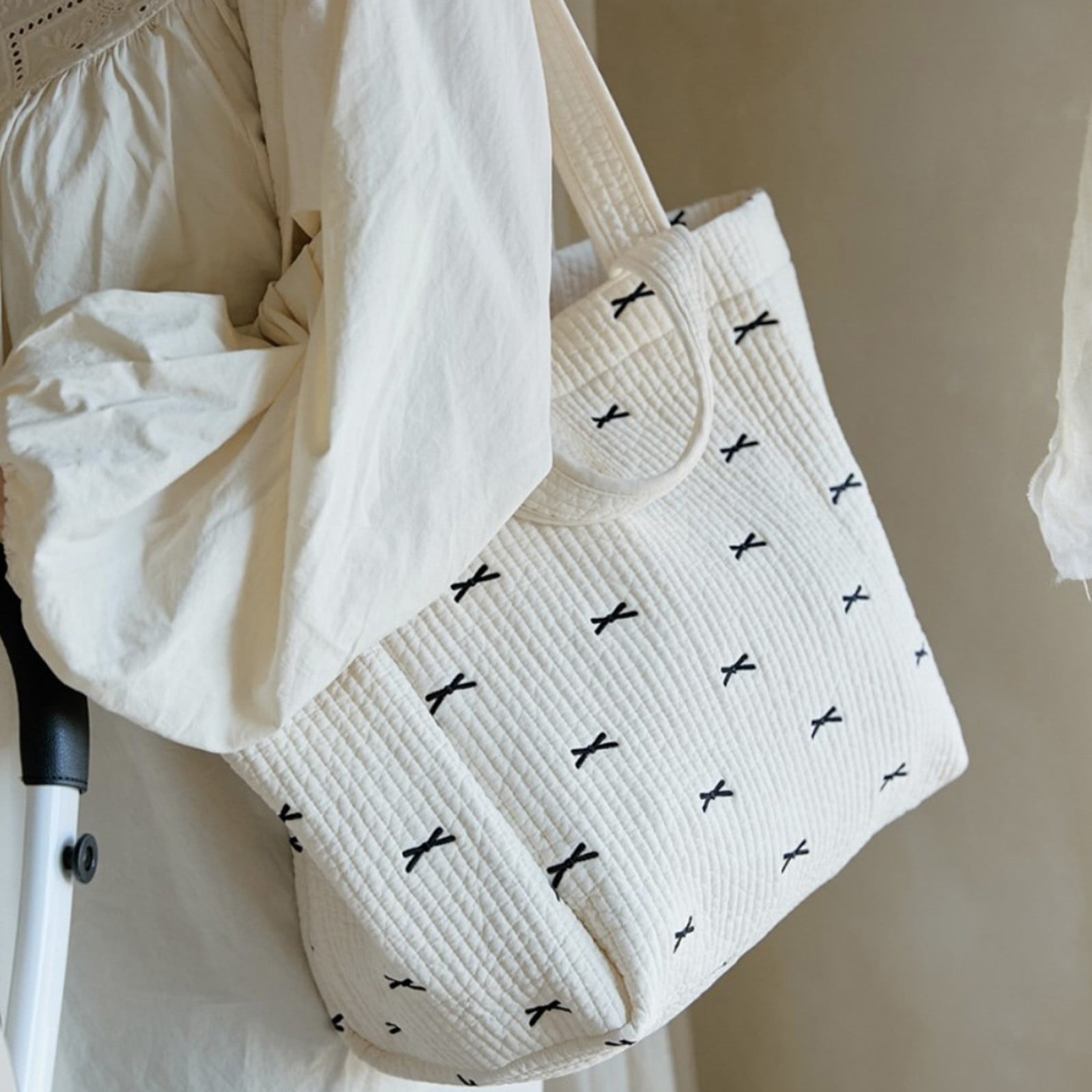 Embroidered Bow Canvas Diaper Tote for Moms, Large Stroller Storage Bag, Multi-purpose Mommy Handbag，White