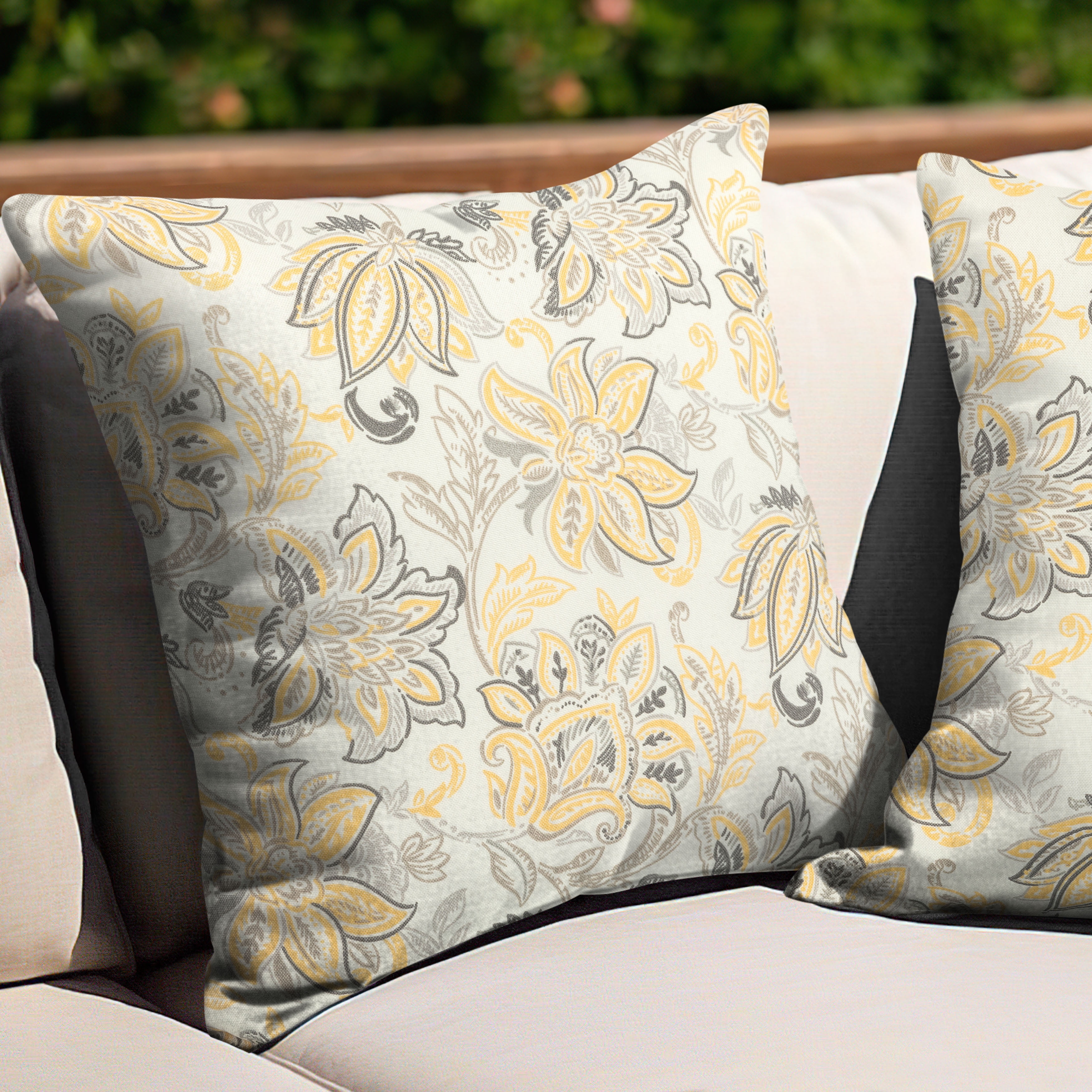 Nuu Garden Outdoor Patio Throw Pillows 17.3'' x 17.3'' x 6.5'' Set of 2 Throw Pillows with Inners Outside Bench Chair Decorative Cushions for Swing Deep Seat Bed Couch Sofa Indoor Outdoor Pillows