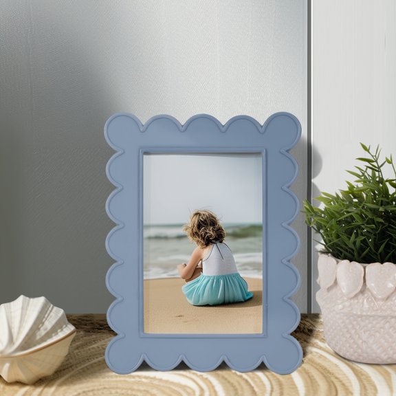 Sagebrook Home Elegant Polyresin Glass Frame