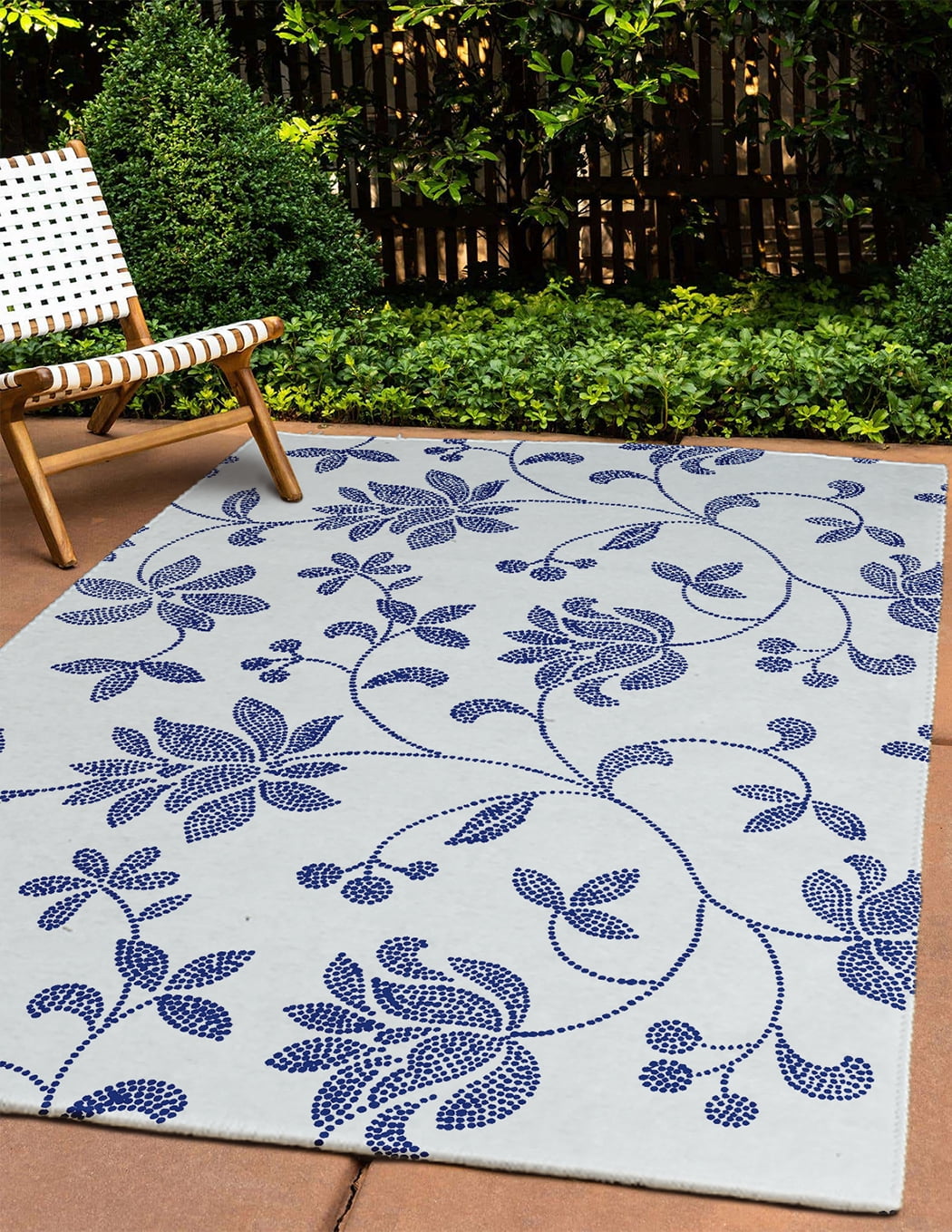 4' x 6' Simply Daisy Traditional Floral French Country Chenille Area Rug, Porcelain Blue