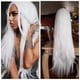 thumbnail image 4 of Peluca blanca de cabello liso con raya al medio, de fibra sintética de seda resistente al calor, con línea de cabello rizada roja., 4 of 7