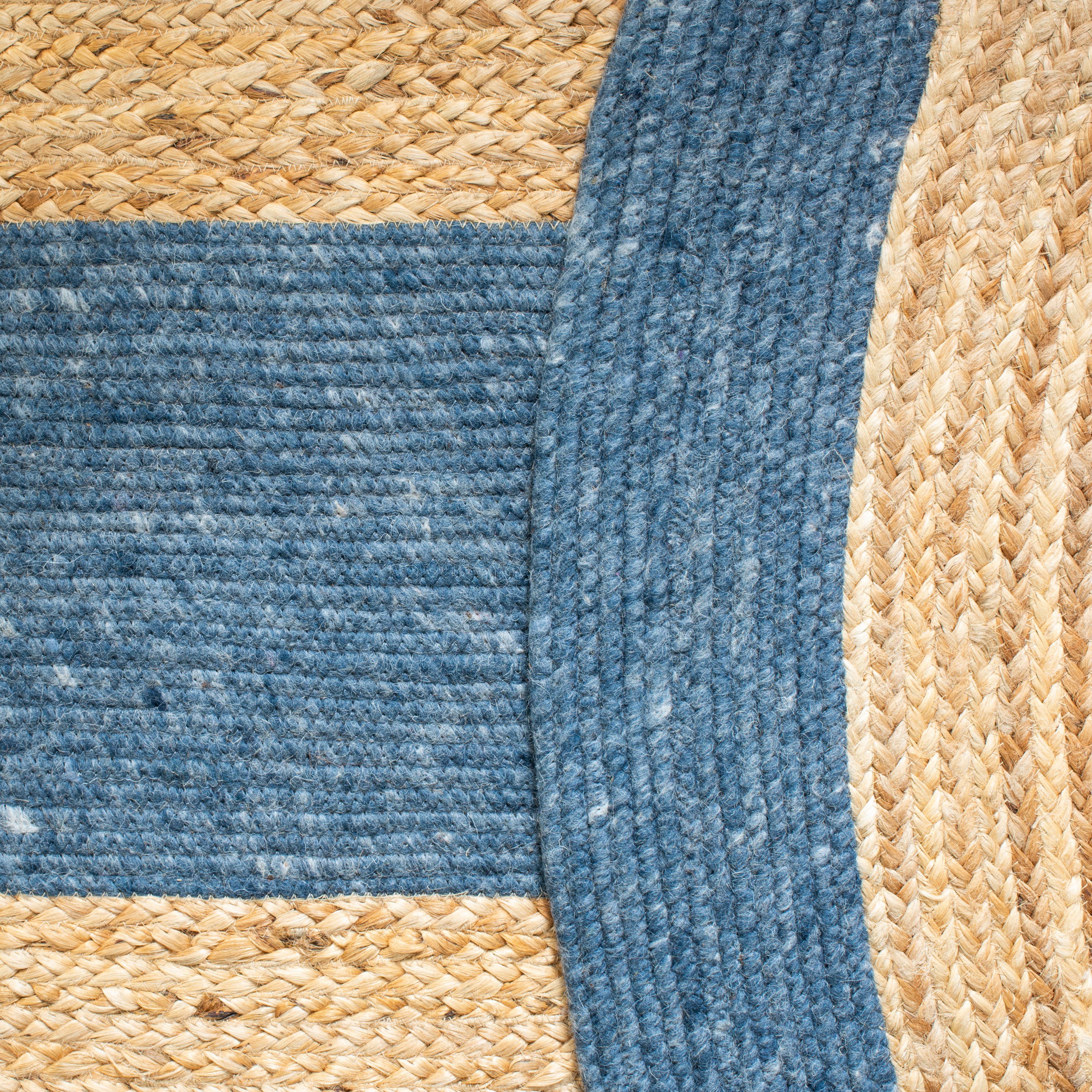 SAFAVIEH Braided Carina Bordered Reversible Area Rug, Navy/Natural, 6' x 9' Oval