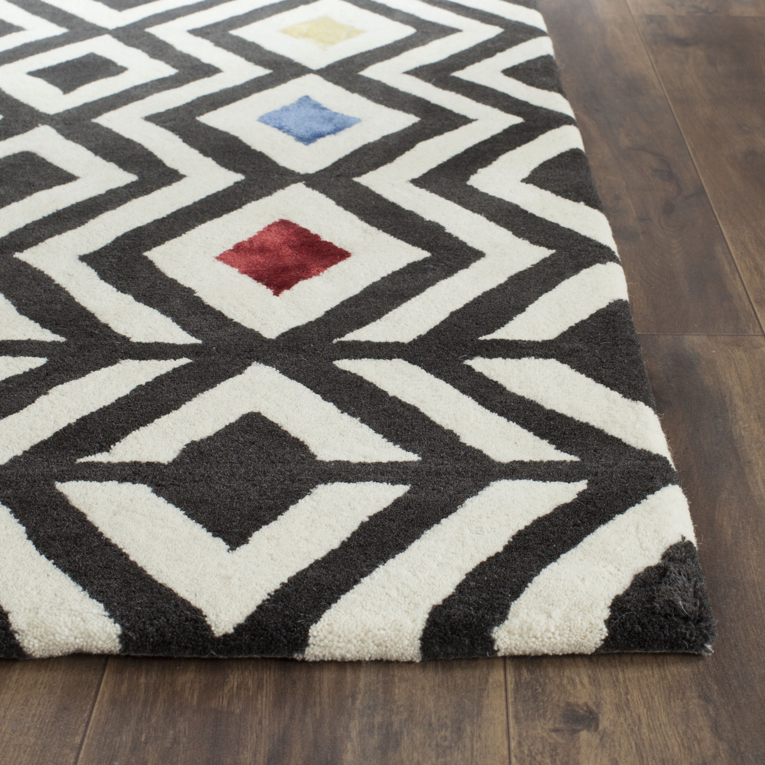 SAFAVIEH Soho Fion Geometric Wool Area Rug, Beige/Charcoal, 3'6" x 5'6"