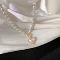 thumbnail image 4 of Coréen Élégant Bijoux Perle Collier Dames Strass Coquille Coeur Pendentif, 4 of 5