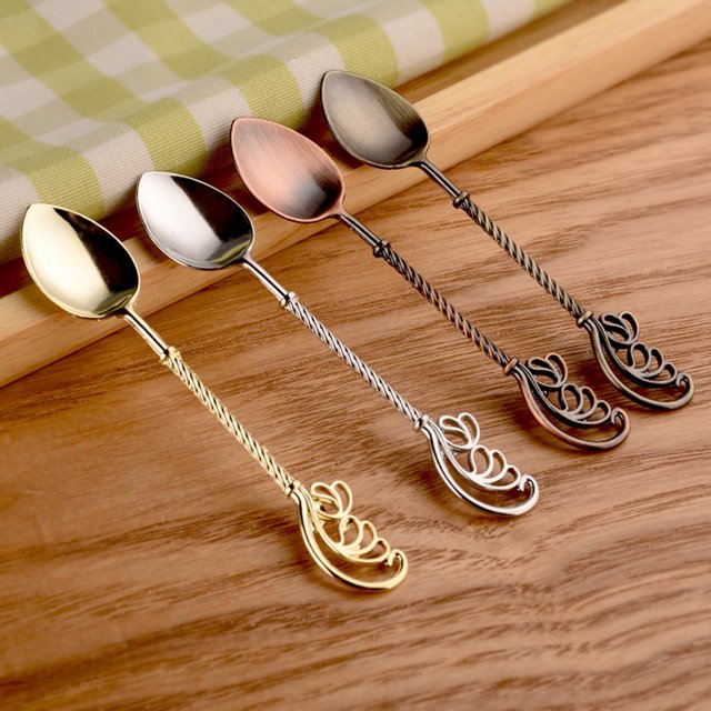 Cuchara de café Homeer, cuchara para revolver, cuchara de postre, cuchara de café de mango largo, talla retro, vajilla de aleación de zinc de grado alimenticio para mezclar postres