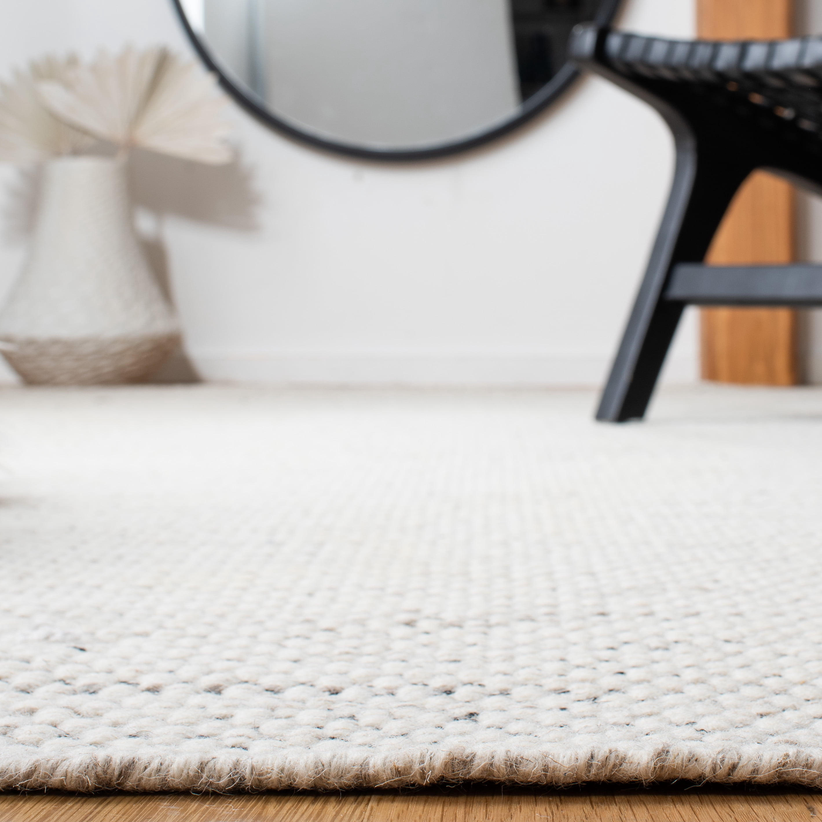 SAFAVIEH Kilim Walton Solid Runner Rug, Ivory, 2'3" x 9'