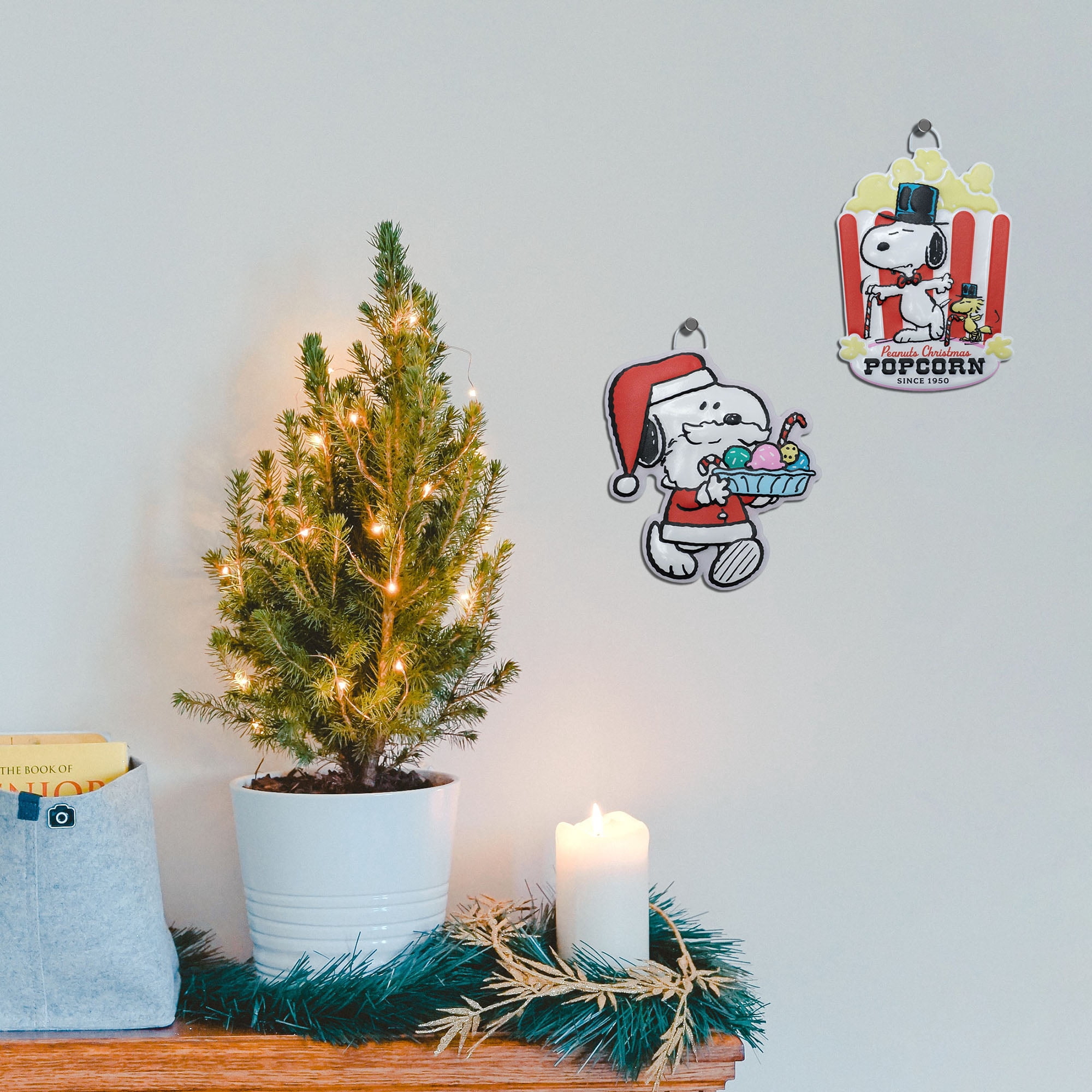 Peanuts Snoopy Santa Ice Cream Design Christmas Mini Metal Hanging Sign