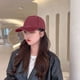 thumbnail image 4 of Gorra de béisbol de verano para mujer, ajustable, con circunferencia de 54 a 60 cm, suave, con visera curva retro, color sólido, 4 of 5