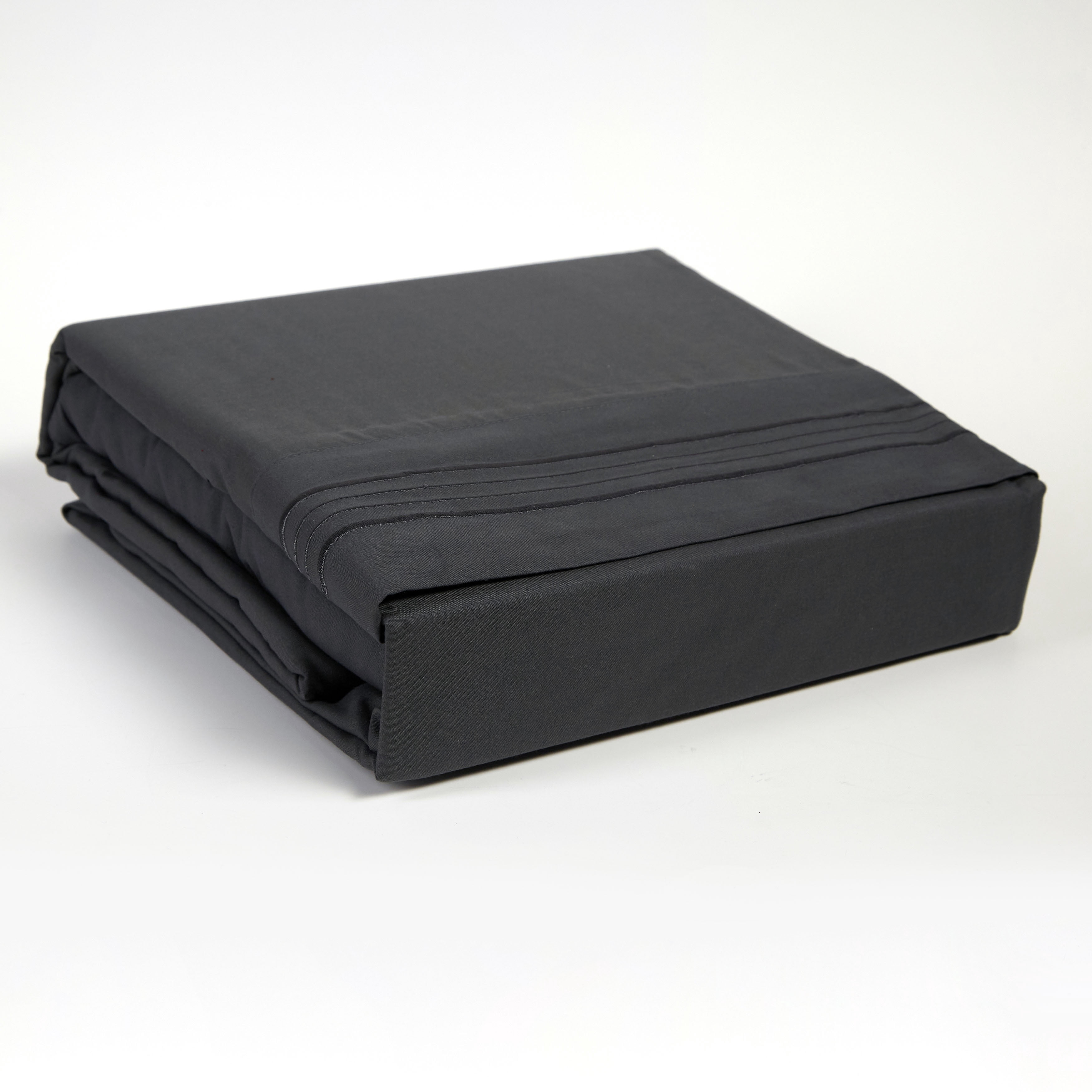 Linum Home Textiles 1800 TC Brushed Microfiber Sheet Set with 4 Line Embroidery