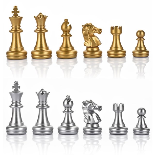 Chess Pieces QuadPro de plástico magnético con bolsa de almacenamiento