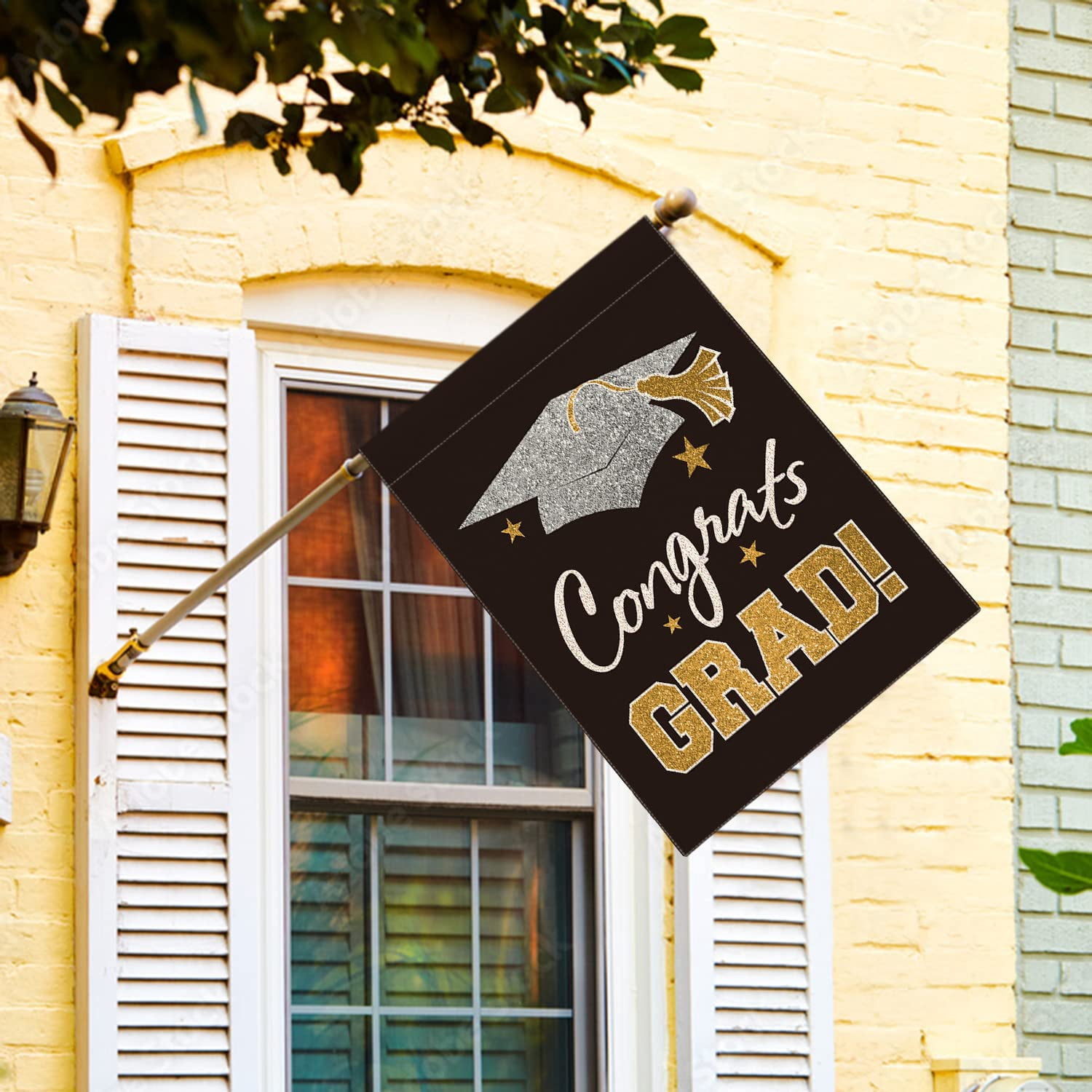 Congratulations on Graduation Garden Flag Graduation Hat Congratulations on Graduation Flag Double sided 2026 Graduation Courtyard Outdoor Decoration