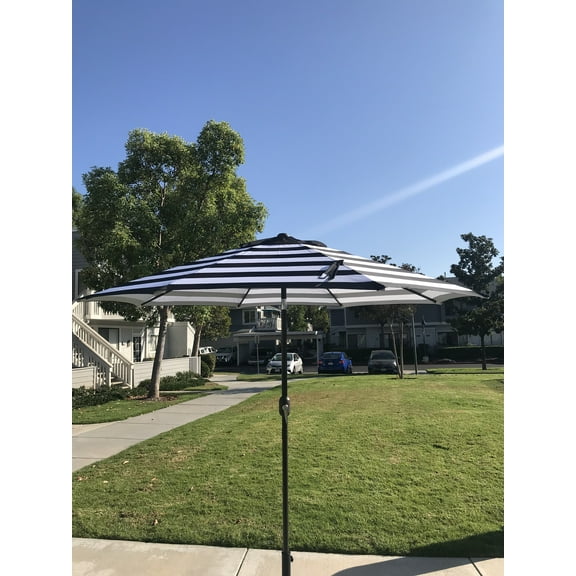 Davee Furniture 9 Feet Black/White Stripe Crank and Tilt Market Umbrella