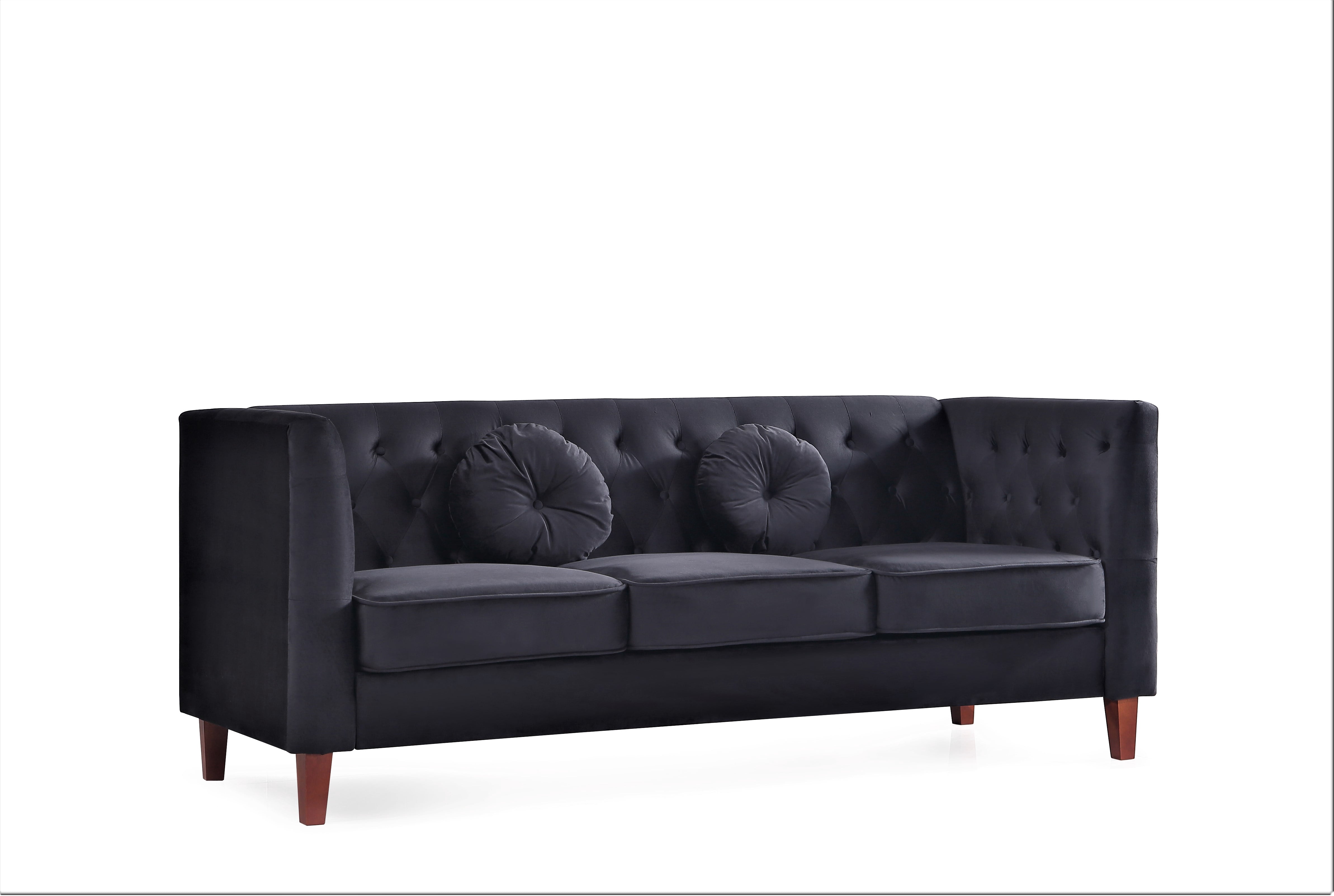 Fancher Kittleson Classic Chesterfield Sofa