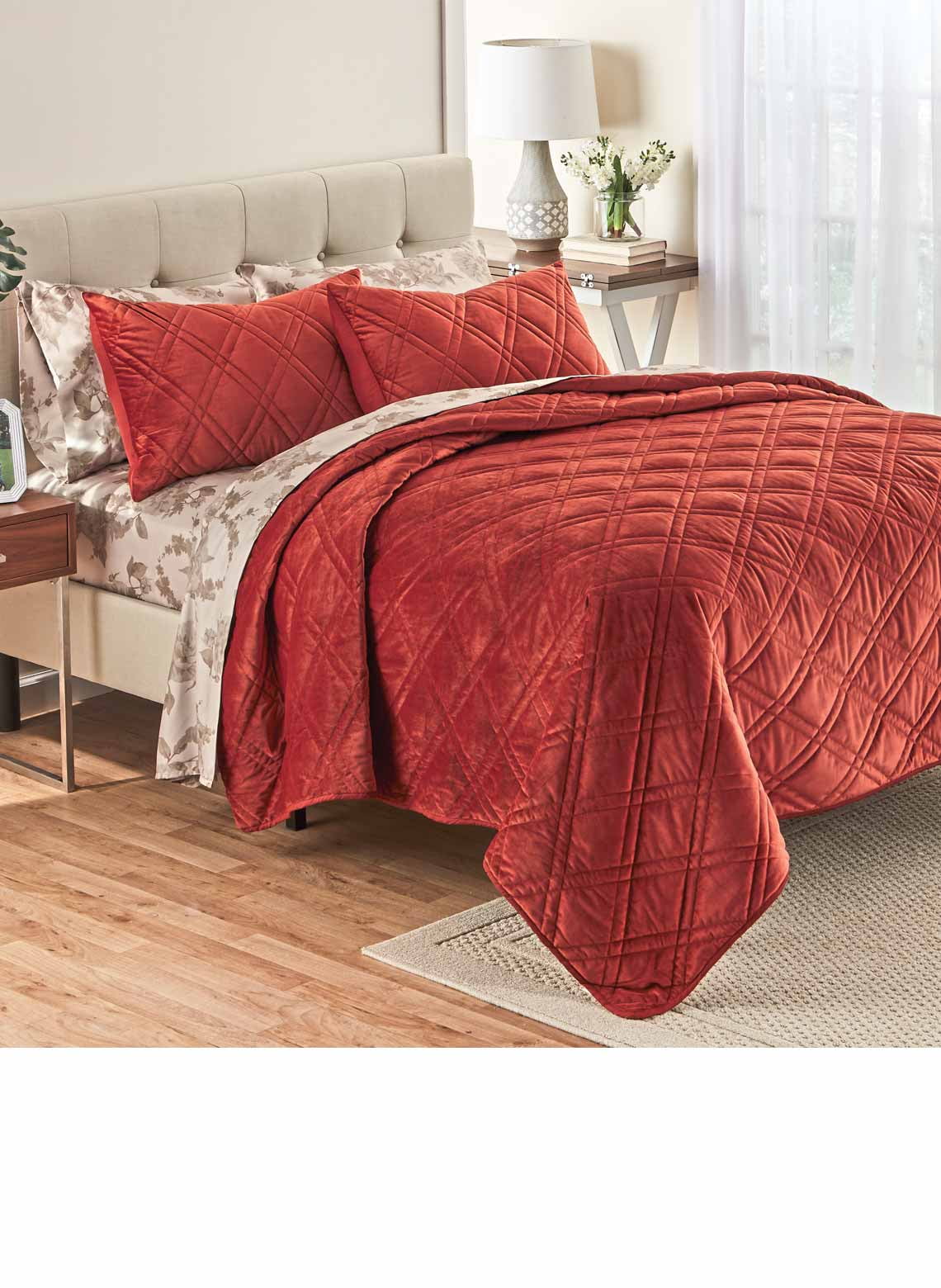 Diamond Velvet Quilt and Sham