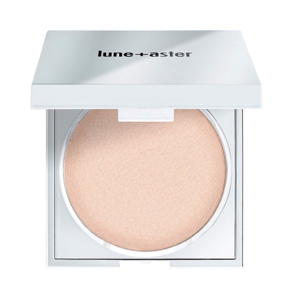 Lune+Aster SuperStar Highlighter - Universally flattering silk-textured champagne highlighter increases skin's luminosity