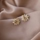 thumbnail image 5 of Pendientes de mujer con diseño de nicho de moda, pequeños y minimalistas, con forma de triángulo geométrico y piedra de ojo de gato, 5 of 5