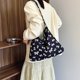 thumbnail image 4 of Versión coreana de bolso bandolera pequeño, fresco y de gran capacidad para mujer, nuevo estilo de moda, bolso de hombro informal con personalidad, tendencia, 4 of 5