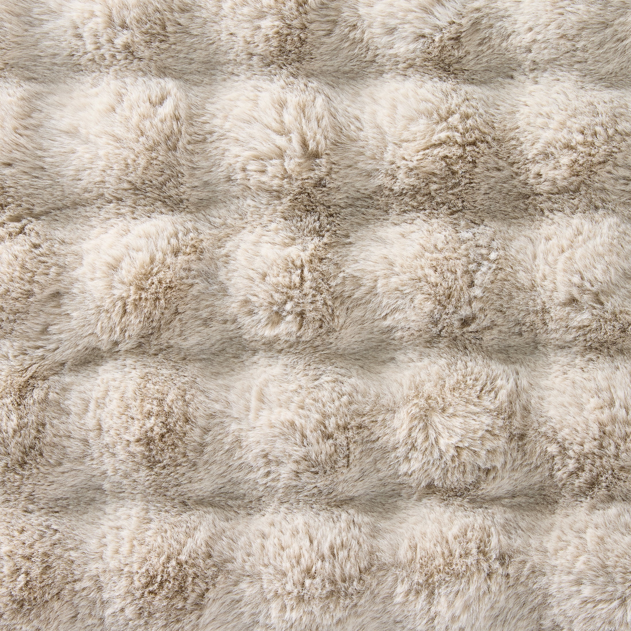 Better Homes & Gardens Grey Haze Bubble Faux Fur Throw, 50 in x 72 in