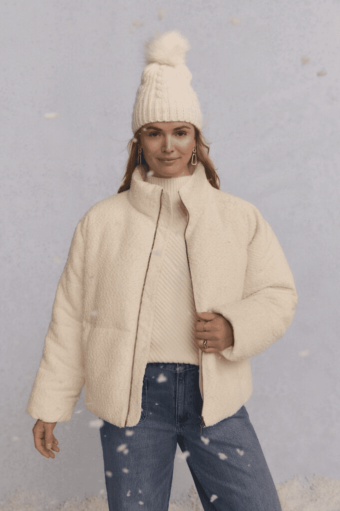 Time and Tru Women's Cable Pom Beanie, One Size Fits Most, Winter White