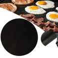 thumbnail image 4 of Tapis de barbecue - Lavable - Anti-adhésif - Résistant à la chaleur - Rond - En silicone - Noir - 40 cm, 4 of 7