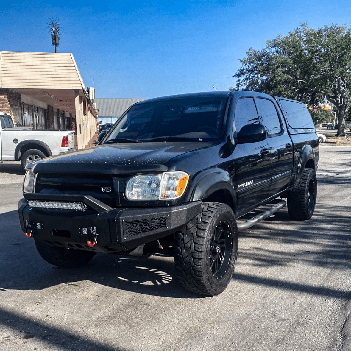Vijay For 2000-2001-2002-2003-2004-2005-2006 Toyota Tundra Steel Front Bumper with Winch Plate and LED Lights