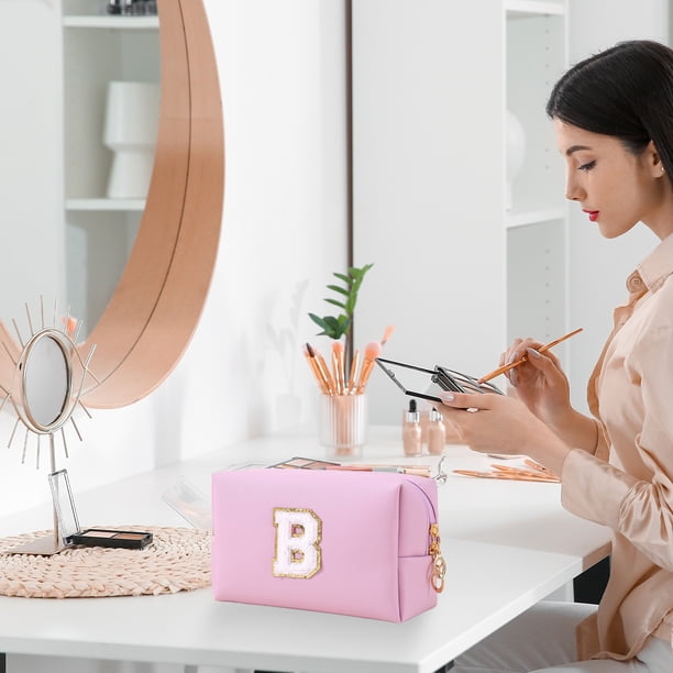 Neceser personalizado con inicial | Neceser pequeño y organizador de artículos de aseo para mujer | Bolsa de viaje impermeable con cremallera