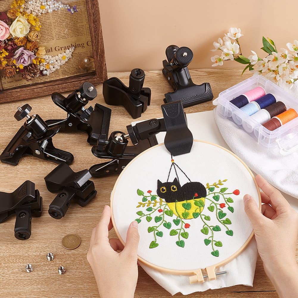 2 Sets(4pcs) Embroidery Hoop Holders Metal Clamp Holder Adjustable Rotated Embroidery Stand Embroidery Tabledesk Clip Plastic