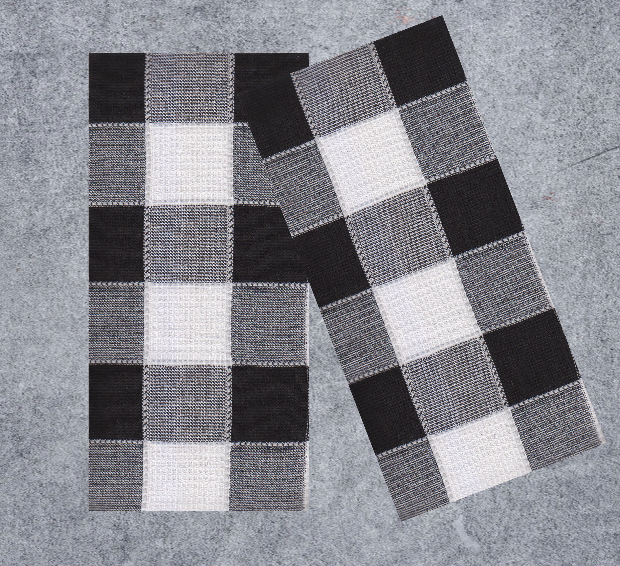 ALAZA White and Black Buffalo Plaid Hand Bath Towel Set of 2,Cotton  Bathroom Towels Soft Absorbent Guest Towels Hanging Kitchen Dish Towel Decor