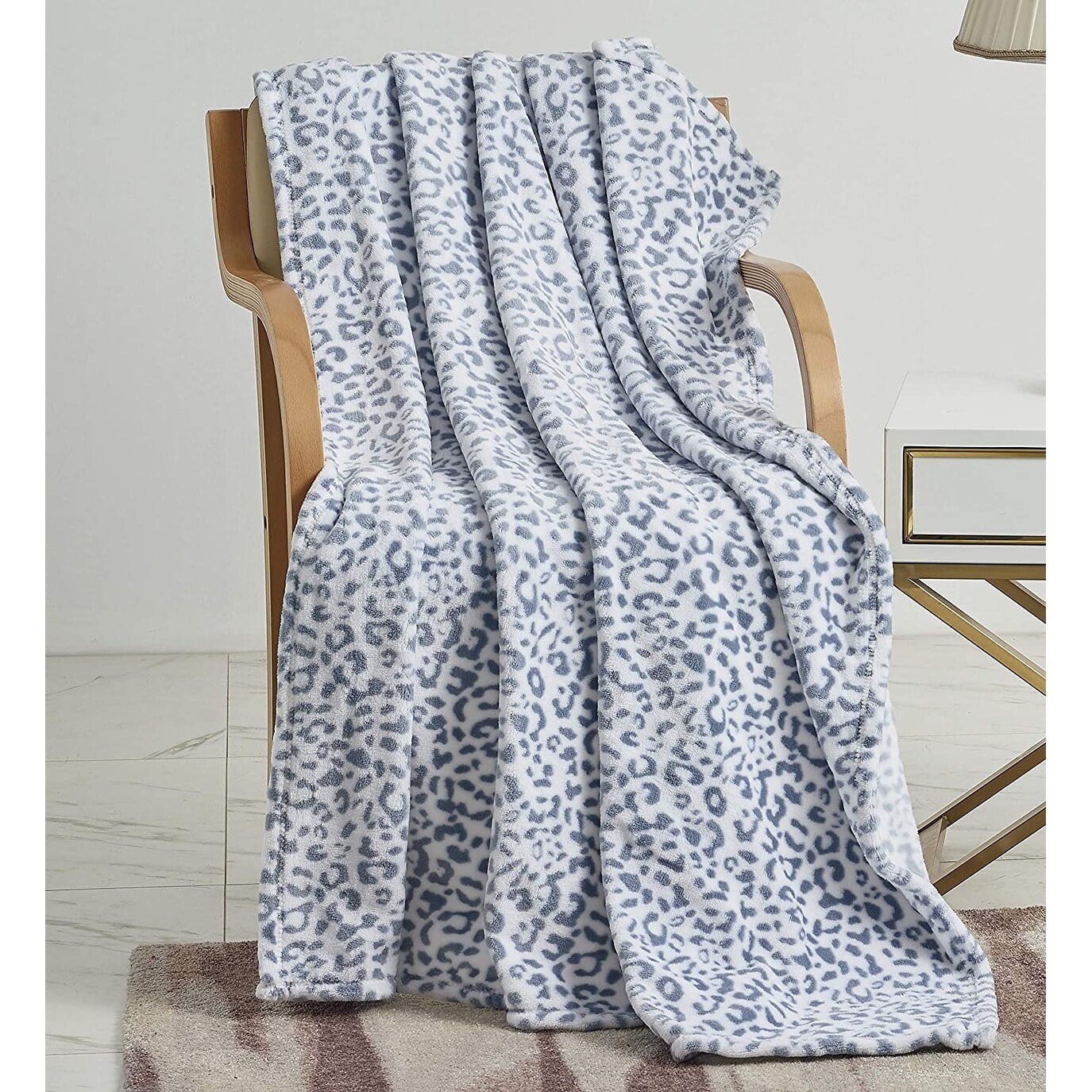 Noble House by Decor More Extra Heavy and Plush Oversized Throw Blanket 50 x 70 Grey White Leopard Walmart