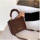 thumbnail image 1 of Mujeres Retro Clásico Pu Pequeño Bolso Cuadrado Correa Ajustable Crossbody Bolsos (Marrón), 1 of 4
