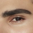 thumbnail image 5 of Gel para Cejas Legendarias Charlotte Tilbury en Negro Marrón, 5 of 5