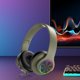 thumbnail image 5 of Auriculares Bluetooth Auriculares inalámbricos sobre la oreja | Sonido estéreo HiFi plegable | Cancelación de ruido | Controladores de 40 mm | Bluetooth 5.1 | Batería de larga duración | Tarjeta AUX, 5 of 7